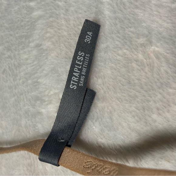 Aerie Real Happy Strapless Push Up Bra - Picture 14 of 15